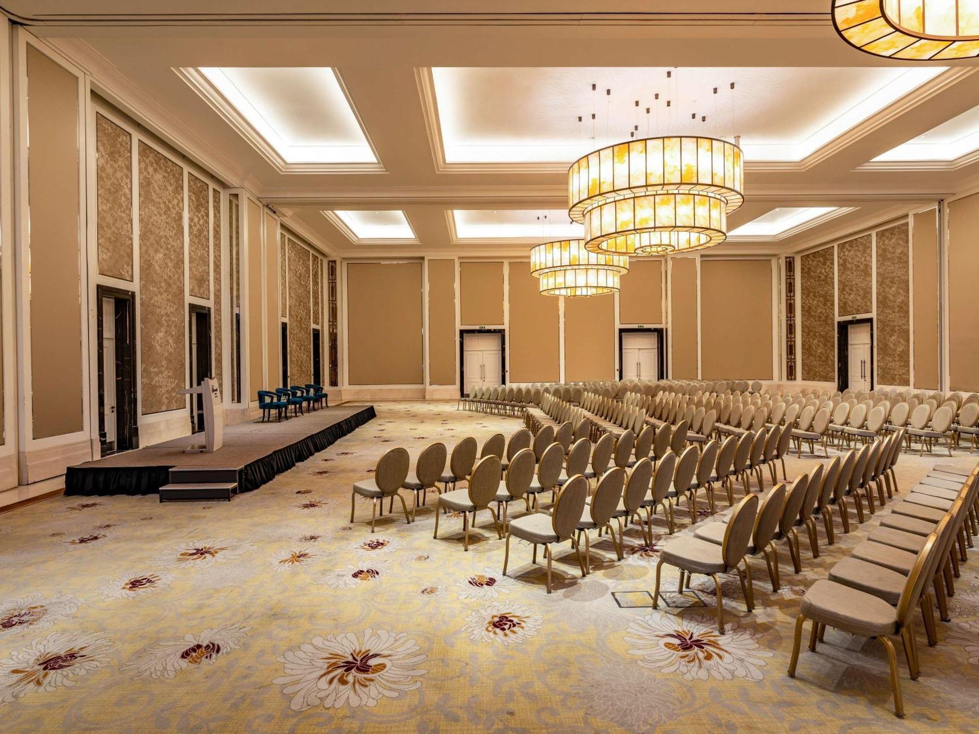 Fairmont Hotel 5*