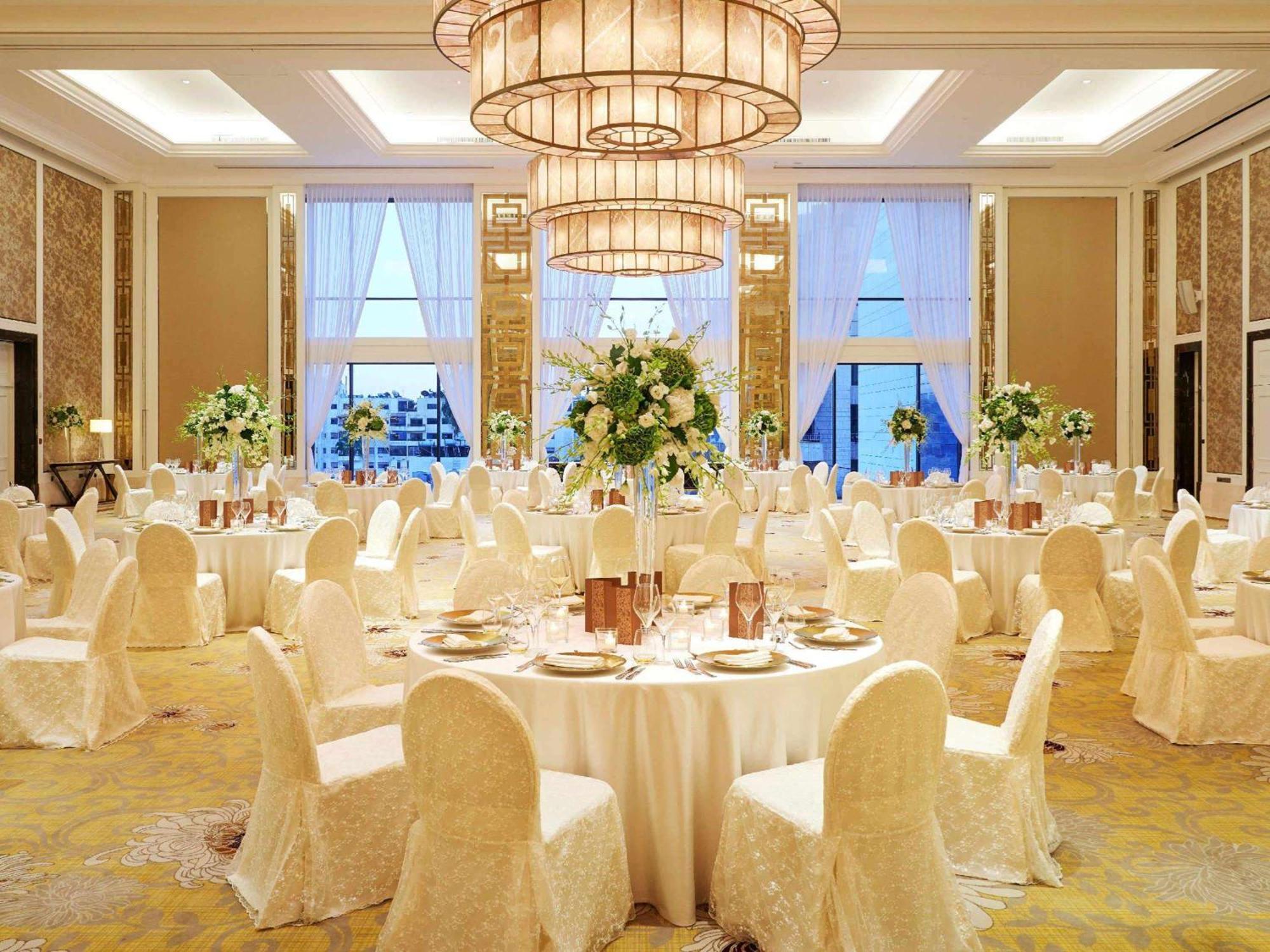 Fairmont Hotel