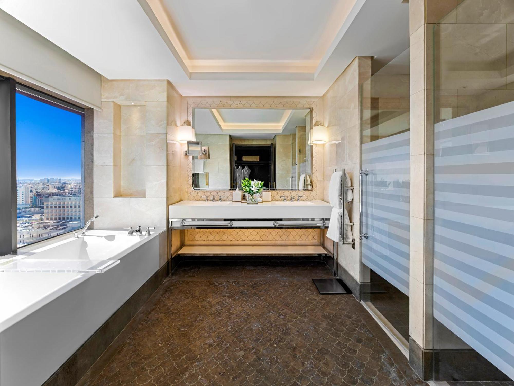 Fairmont Hotel 5*